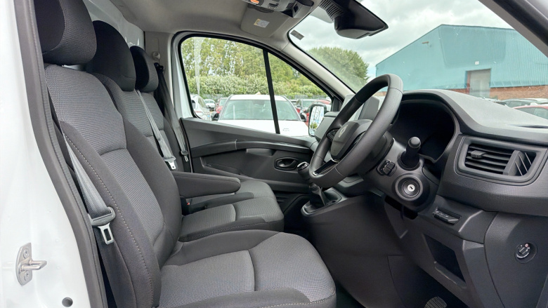 Renault Trafic Swb Diesel SL30 Blue dCi 130 Advance [Safety] Van